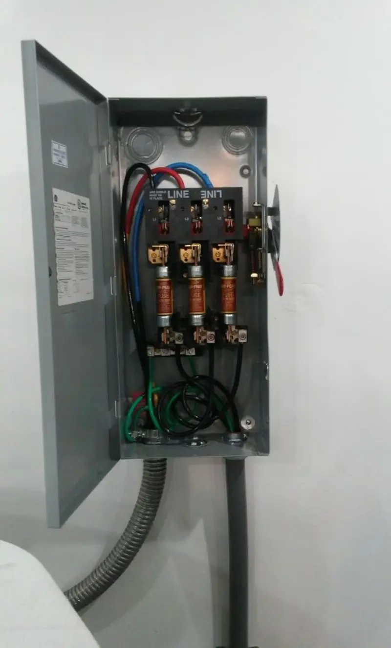 Three-phase disconnect switch installed for Electrical Wiring & Rewiring in Mexia